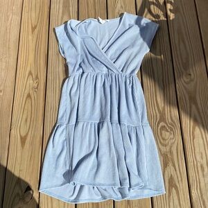 🍍CAUTION TO THE WIND DRESS🍍33” size large 🍍H/6